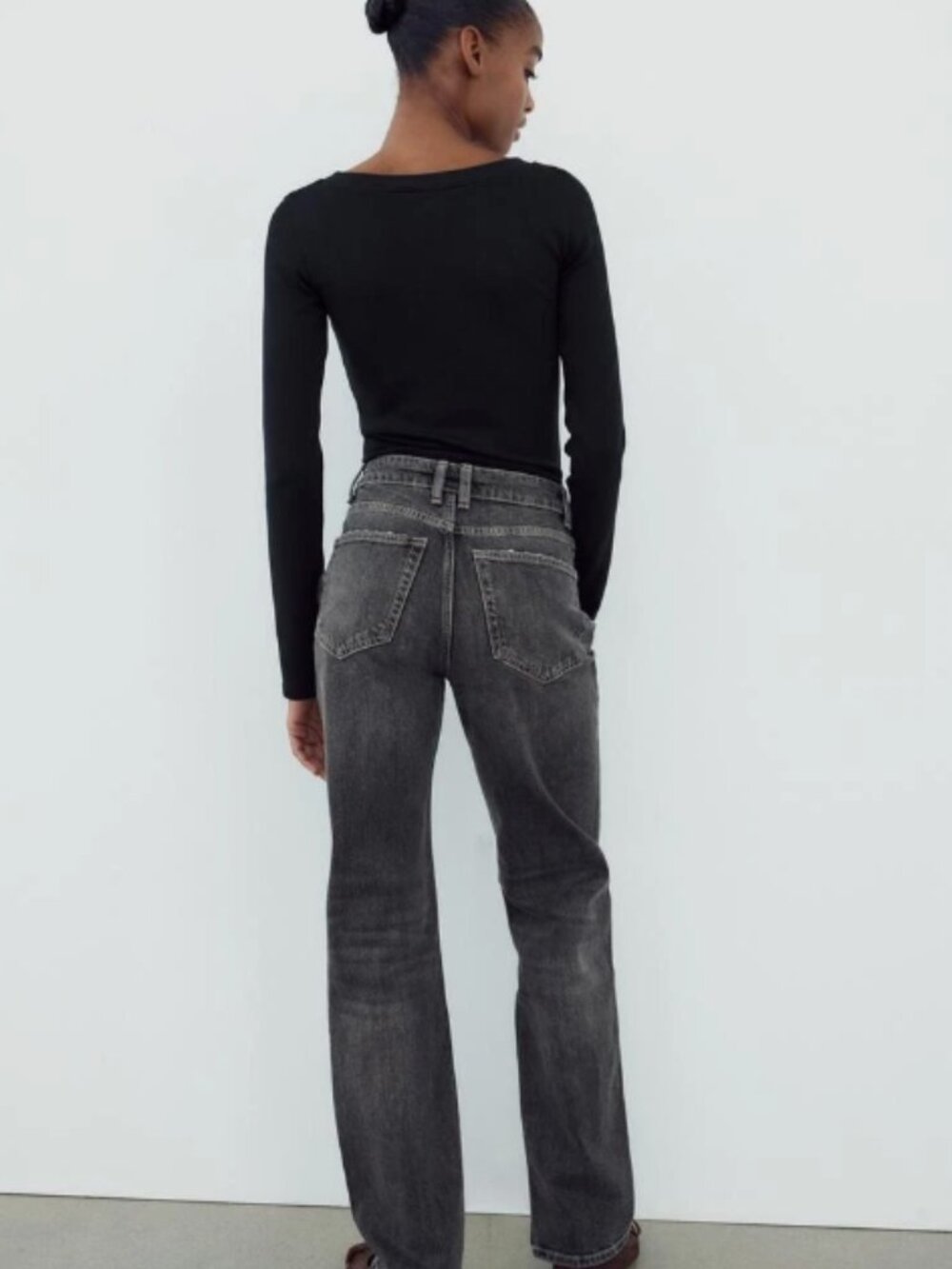 NWT Zara Grey High Rise Straight Fit Jeans - Size US 10